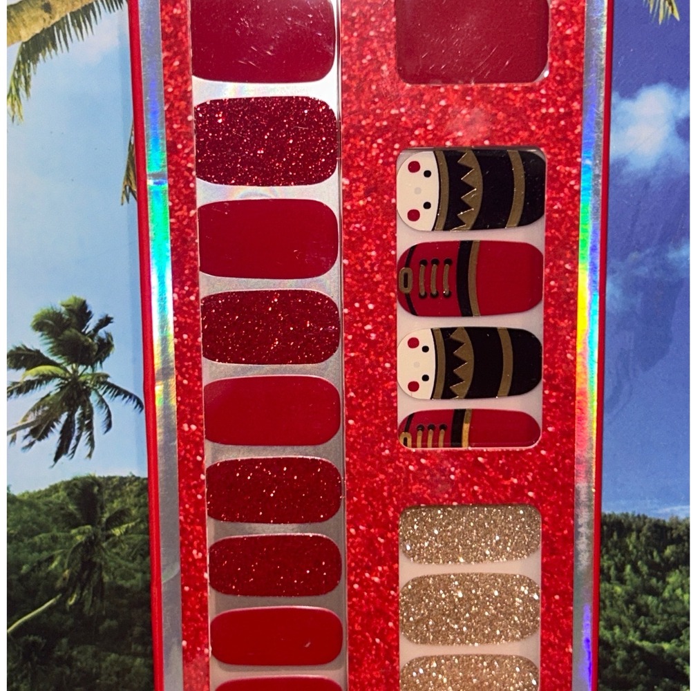 Dashing Diva Gloss Ultra Shine Gel Nail Strips Toy Soldier Red Gold 32ct
